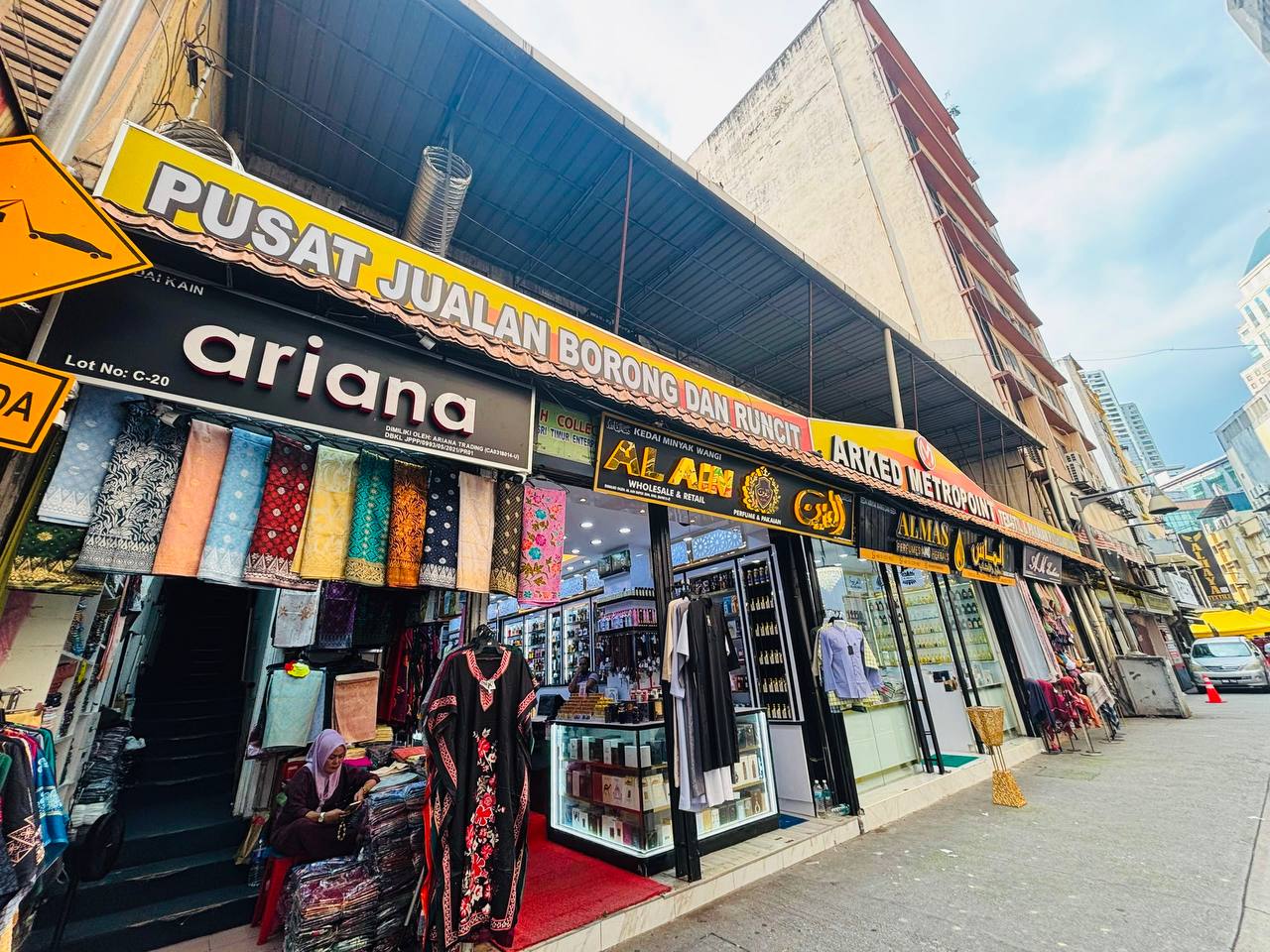 3 Storey Commercial Building At Jalan Tuanku Abdul - photo 8