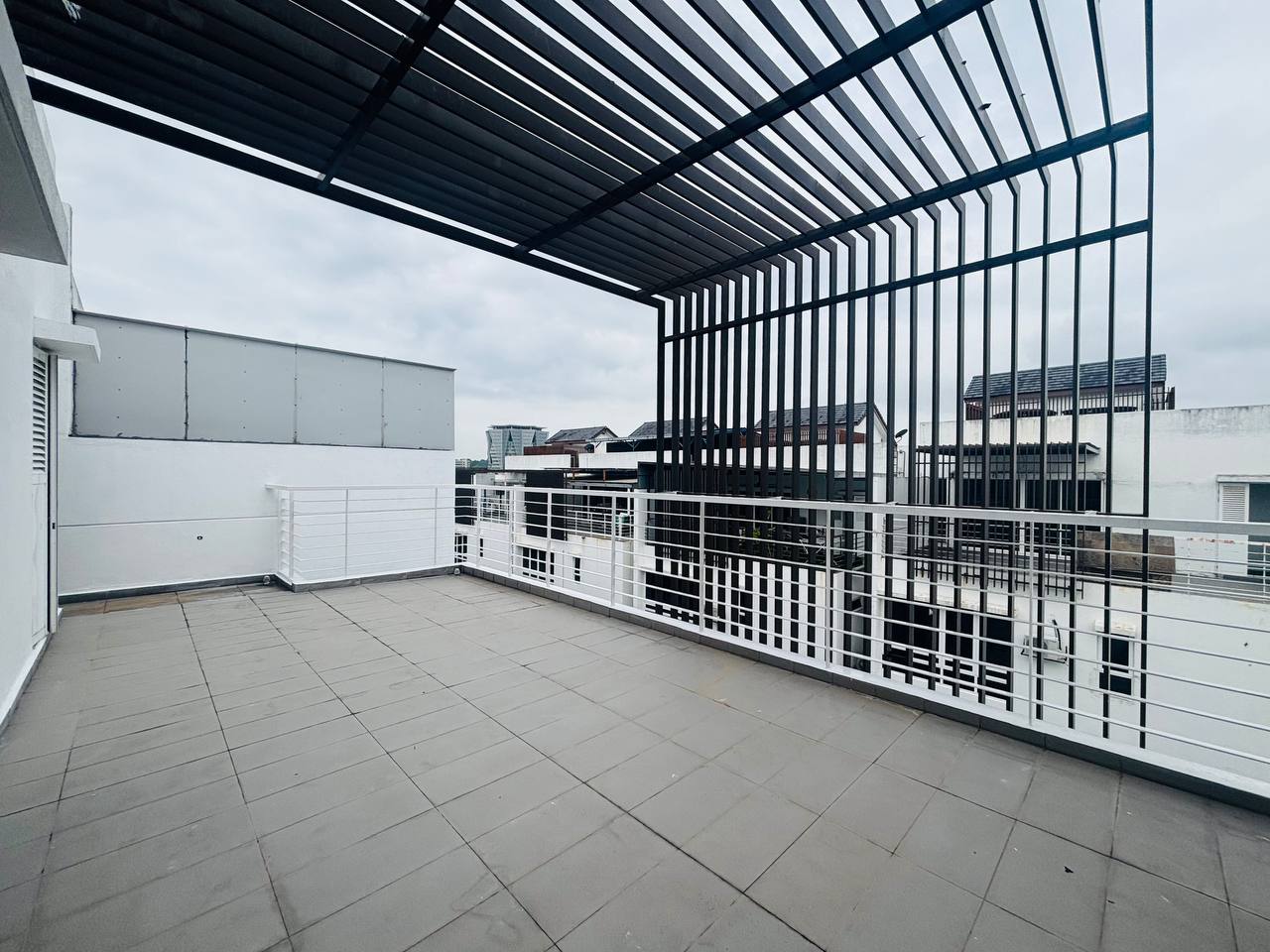 Two And Half Storey Hyperlink Duta Villa Presint 1 - photo 6