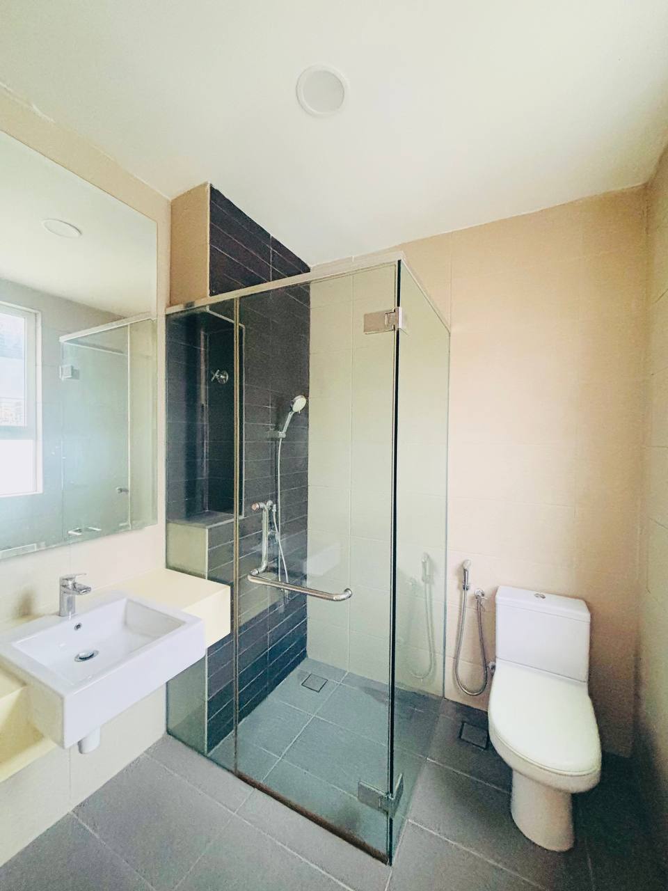 Two And Half Storey Hyperlink Duta Villa Presint 1 - photo 12