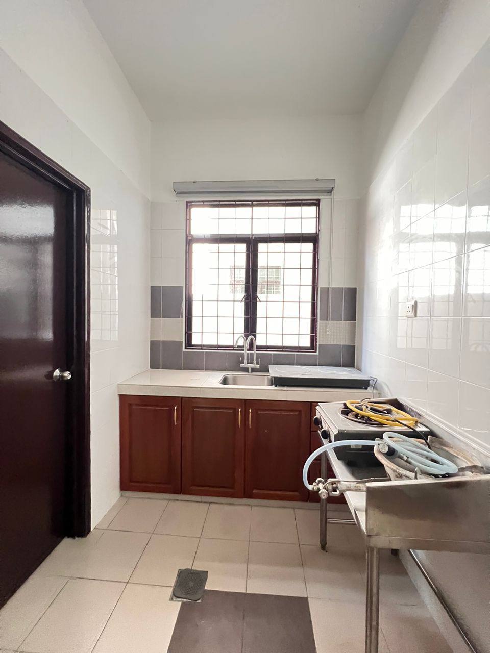 2 n 5 Storey Semi-Detached Seksyen 6 Bangi - photo 7