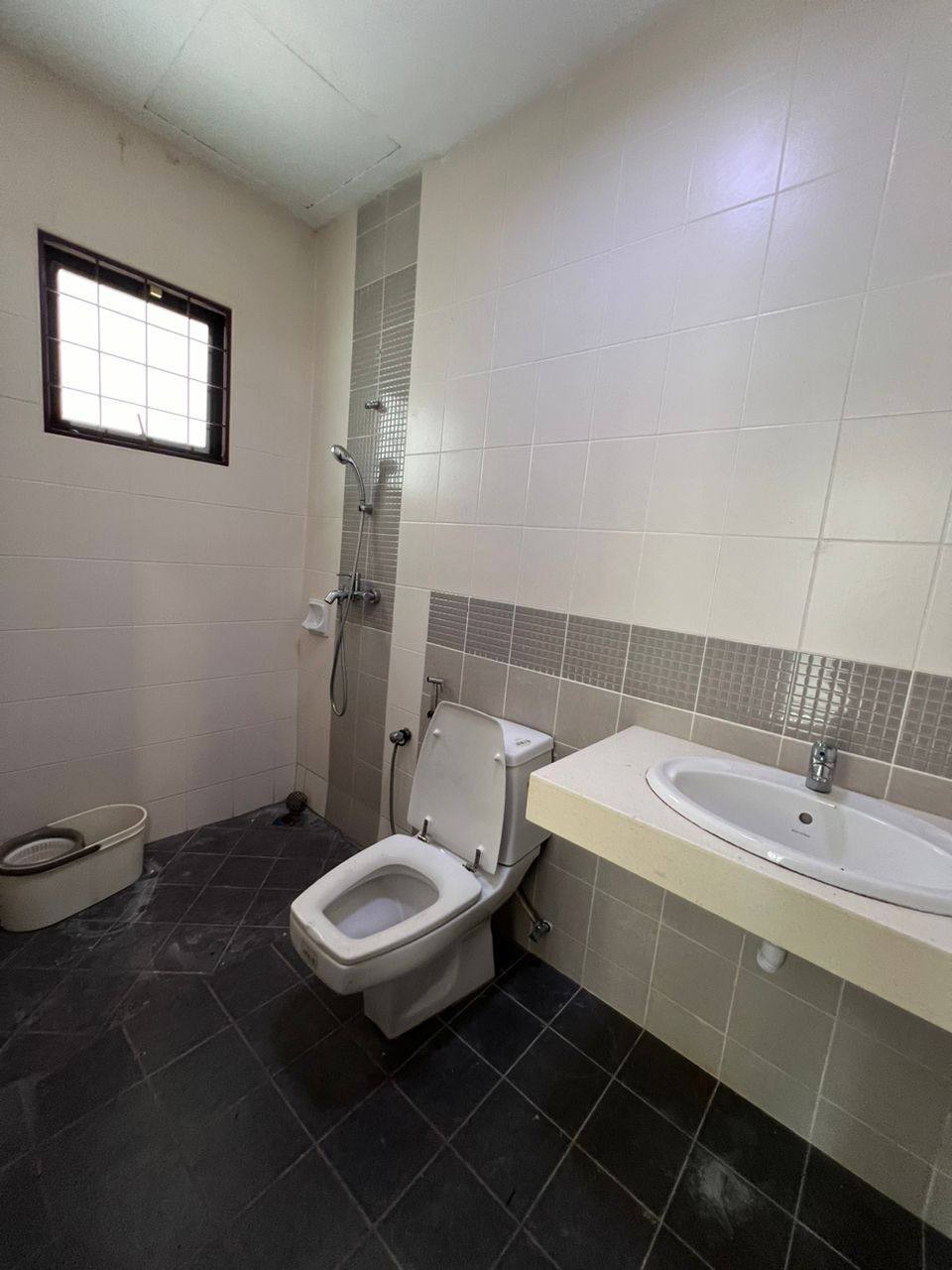 2 n 5 Storey Semi-Detached Seksyen 6 Bangi - photo 12