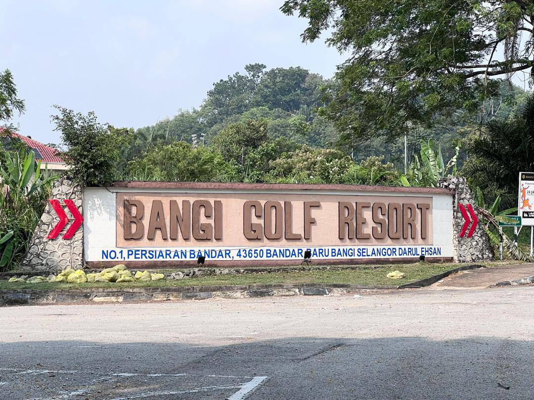 2 n 5 Storey Terrace House Bangi Golf Resort - photo 12