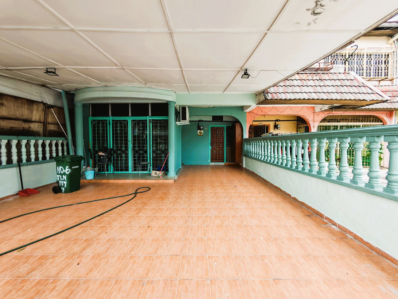 Taman Sri Jelok Kajang 2 Storey Terrace - photo 4