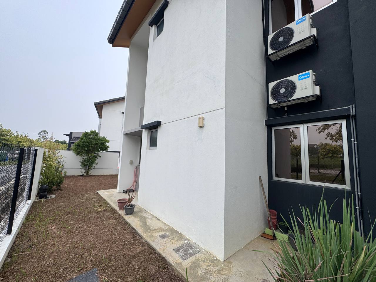 Double Storey Terrace House Serene Heights - photo 2