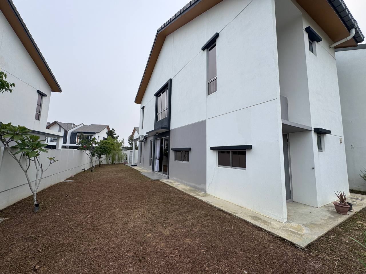 Double Storey Terrace House Serene Heights - photo 4