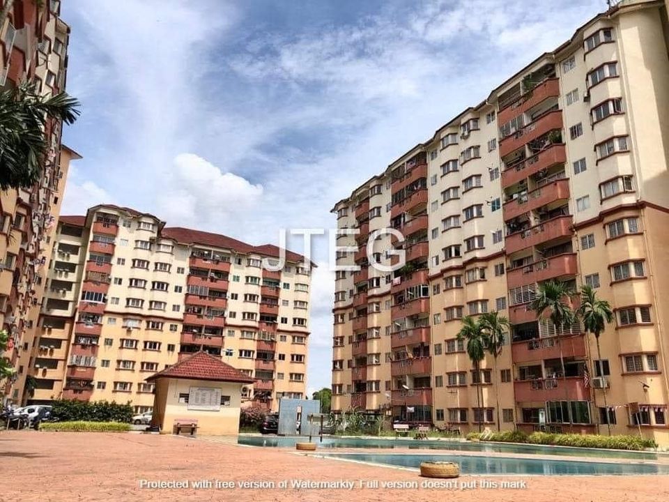 Amazing Height Apartment 893sqft Renovated