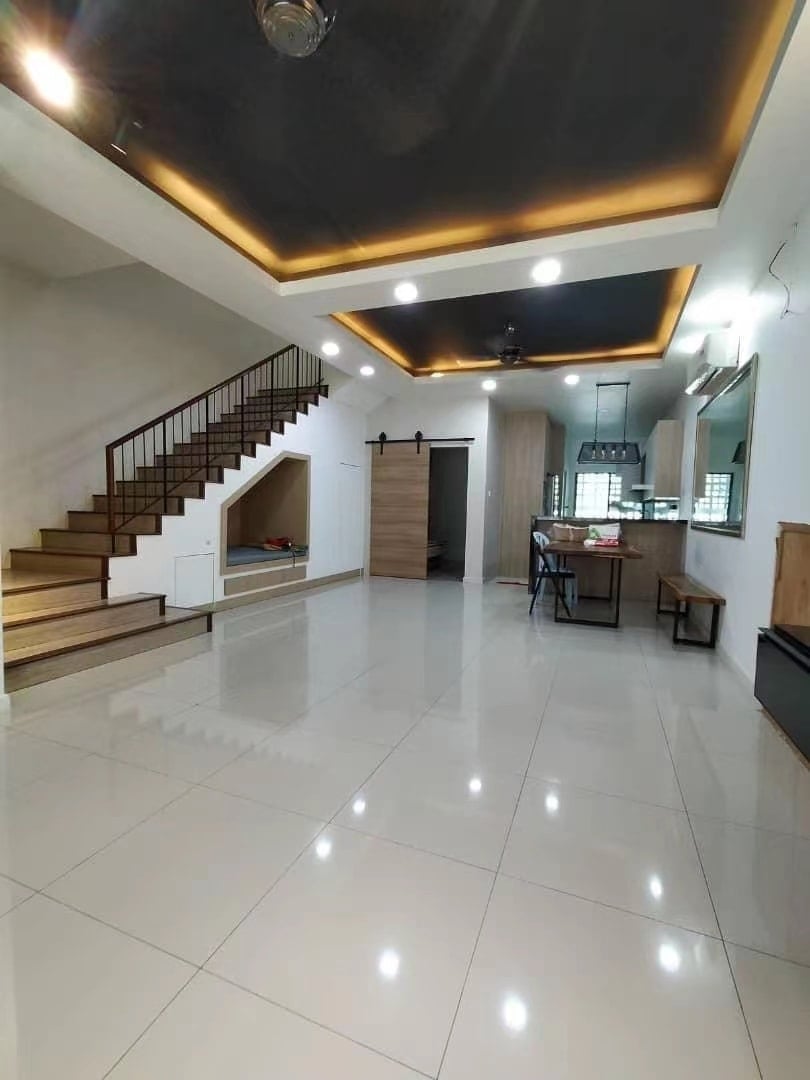 Bandar Bukit Raja Double Storey Fully Renovated - photo 1