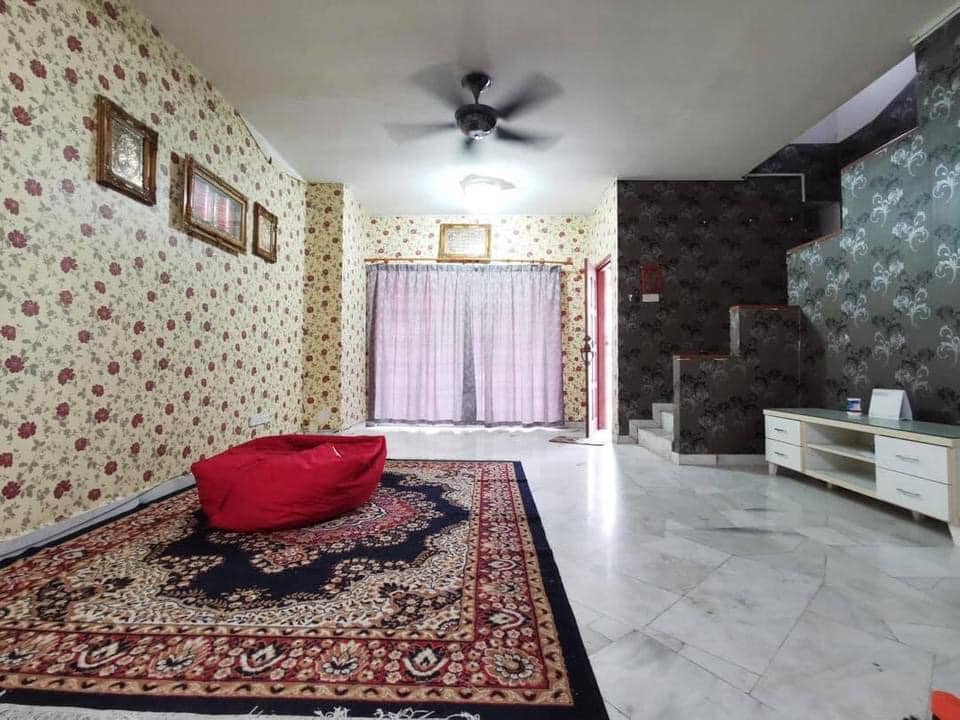 Bandar Bukit Raja Double Storey 4R3B