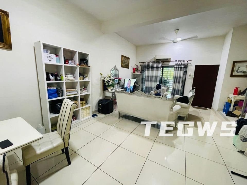 Bandar Puteri Double Storey Brand New 4R3B