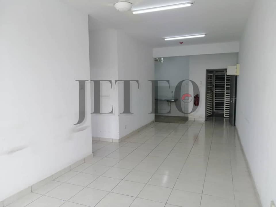 Bukit Tinggi 2 Trifolis Apartment 900 sqft 3R2B - photo 8
