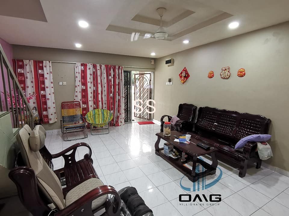 Kg Idaman Double Storey 4R2B Fully Extended