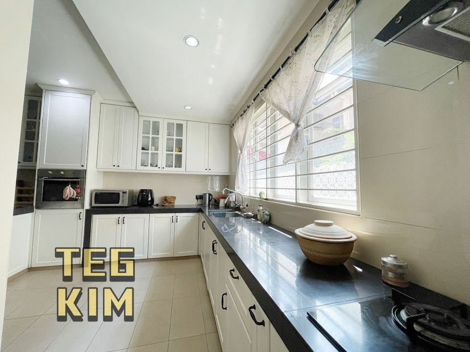 Kota Kemuning Double Storey 22x75 4R3B - photo 3