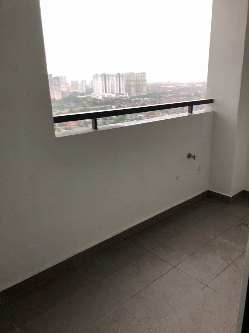 KL Traders Square 4R2B Basic Furnished 1CP - photo 8