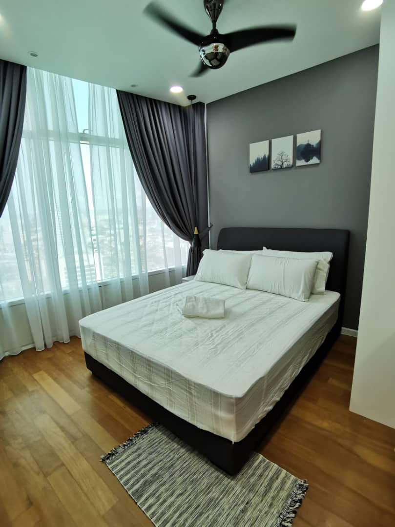 Sky Suites Condo FF 2R2B Jln P Ramlee KLCC KL - photo 4