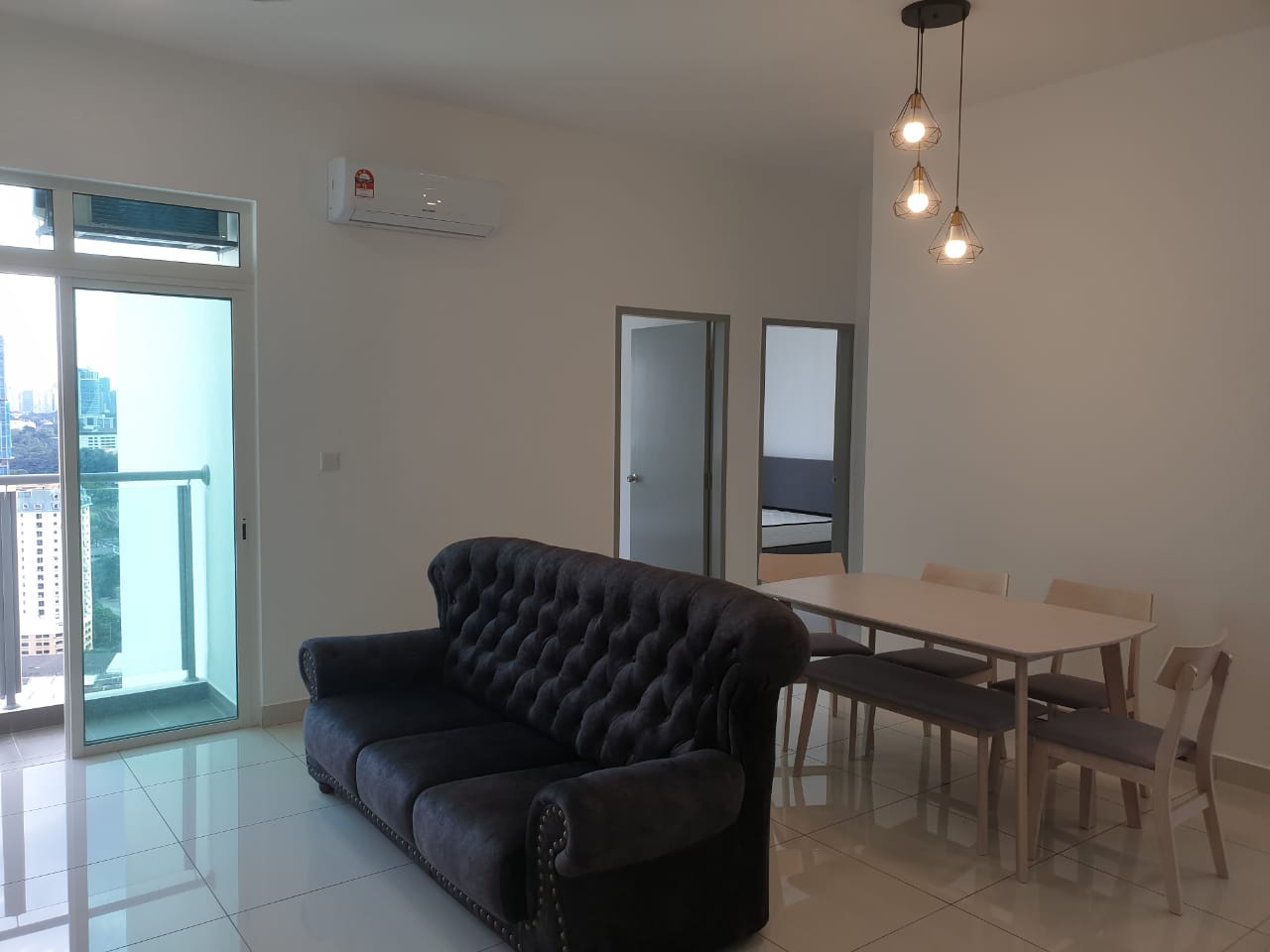 TR Residence 3R2B 850SF 2400 - photo 2