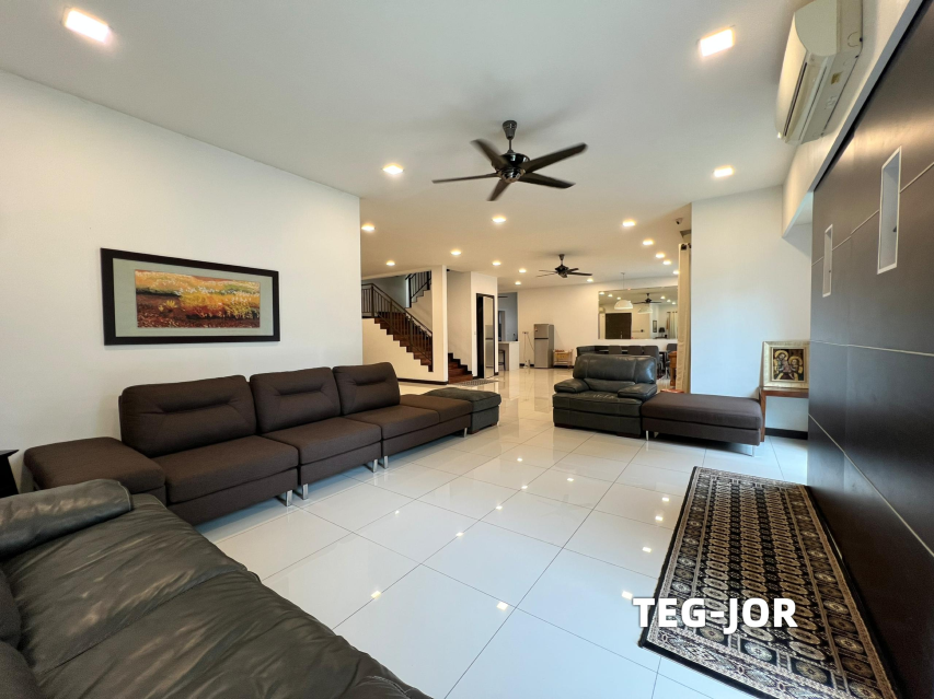 Spacious Living Hall ...
