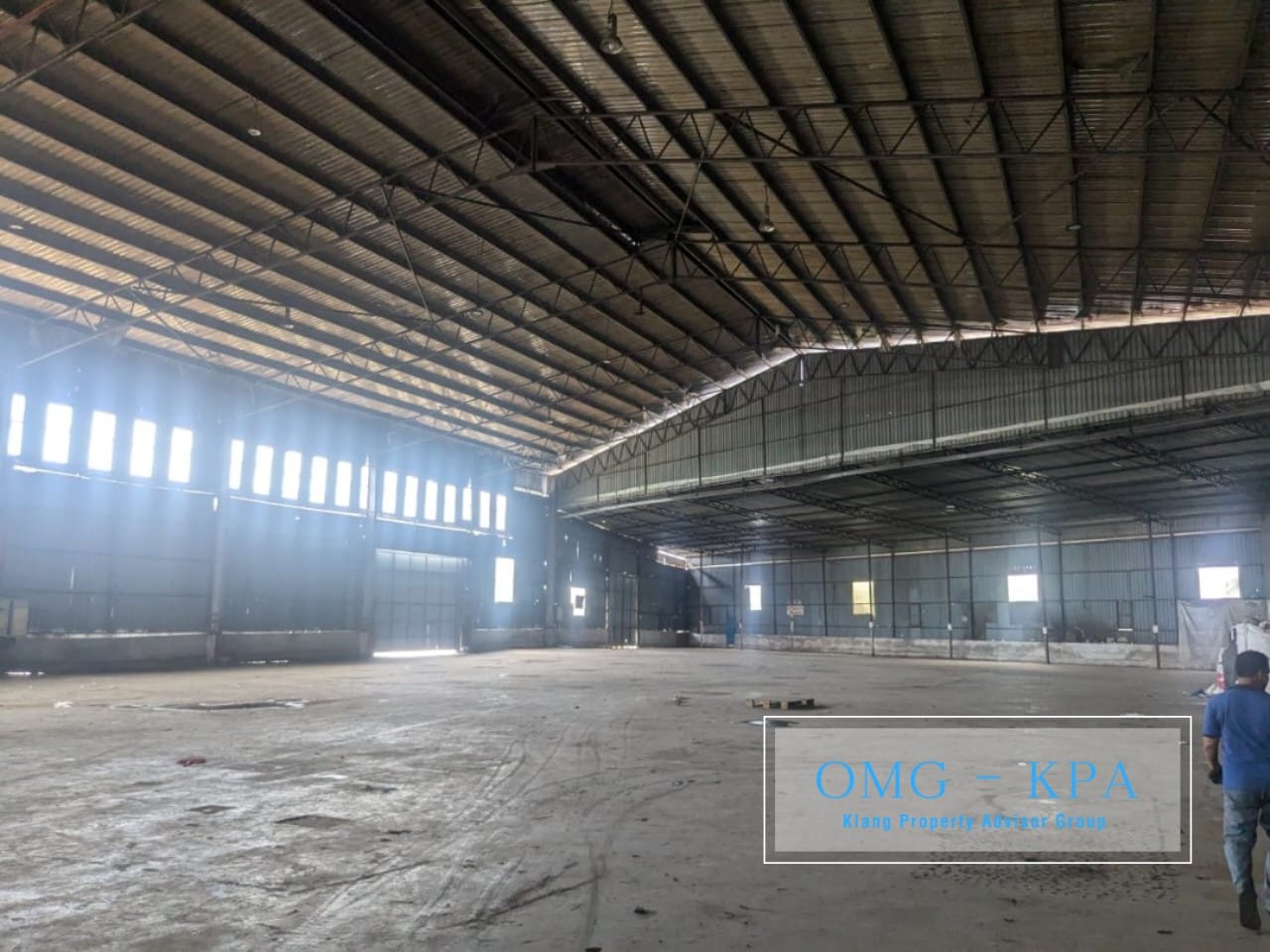 5 tons Floor Loading ...
