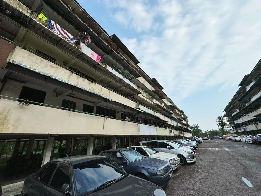 Jalan Bertam Taman Daya Blok 9 Flat - photo 6