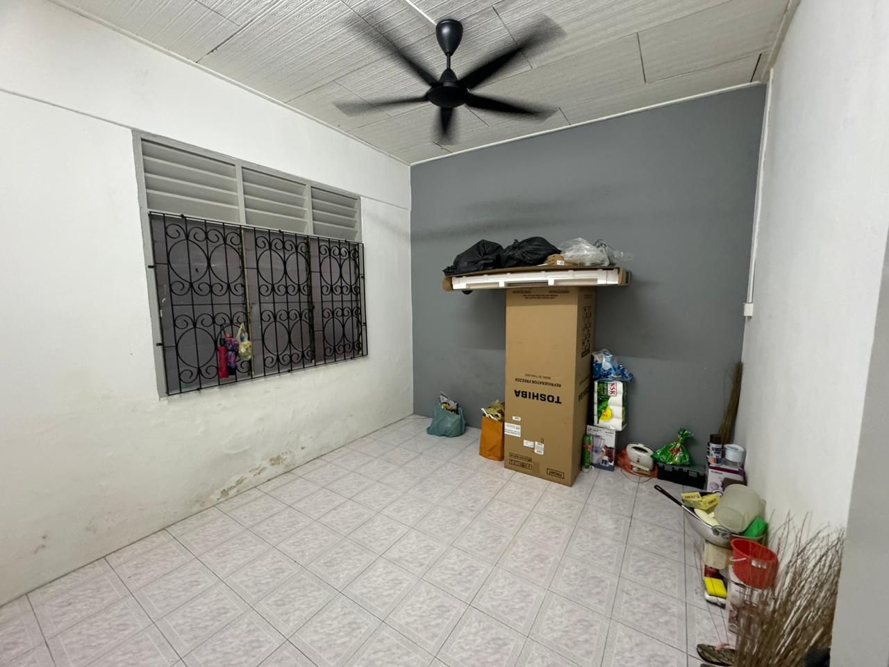 Jalan Perwira Taman Ungku Tun Aminah - photo 4