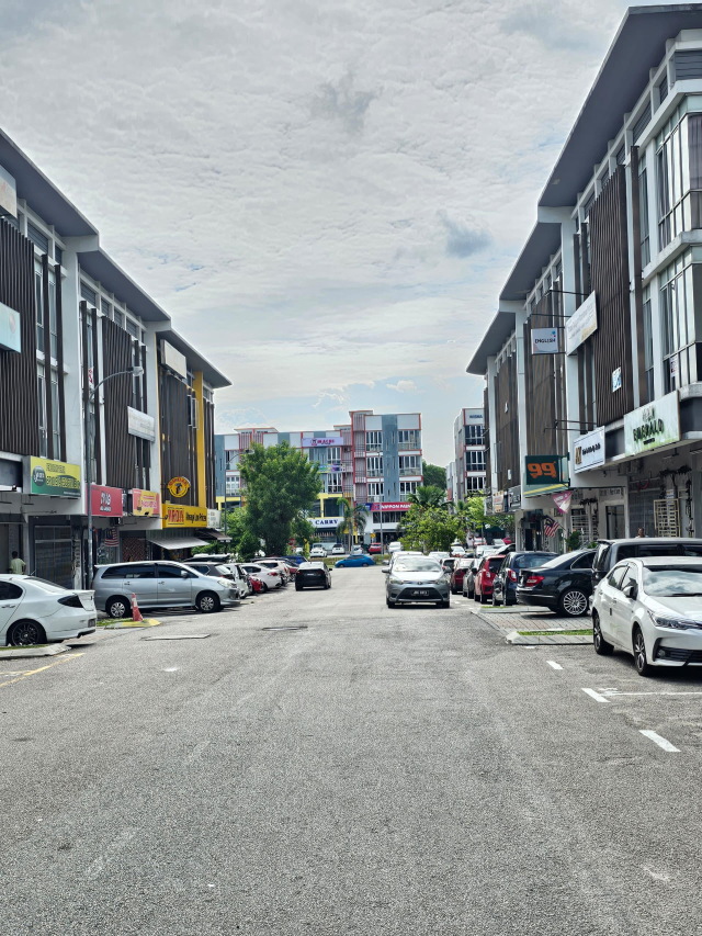 Taman Cahaja Kota Pu ...