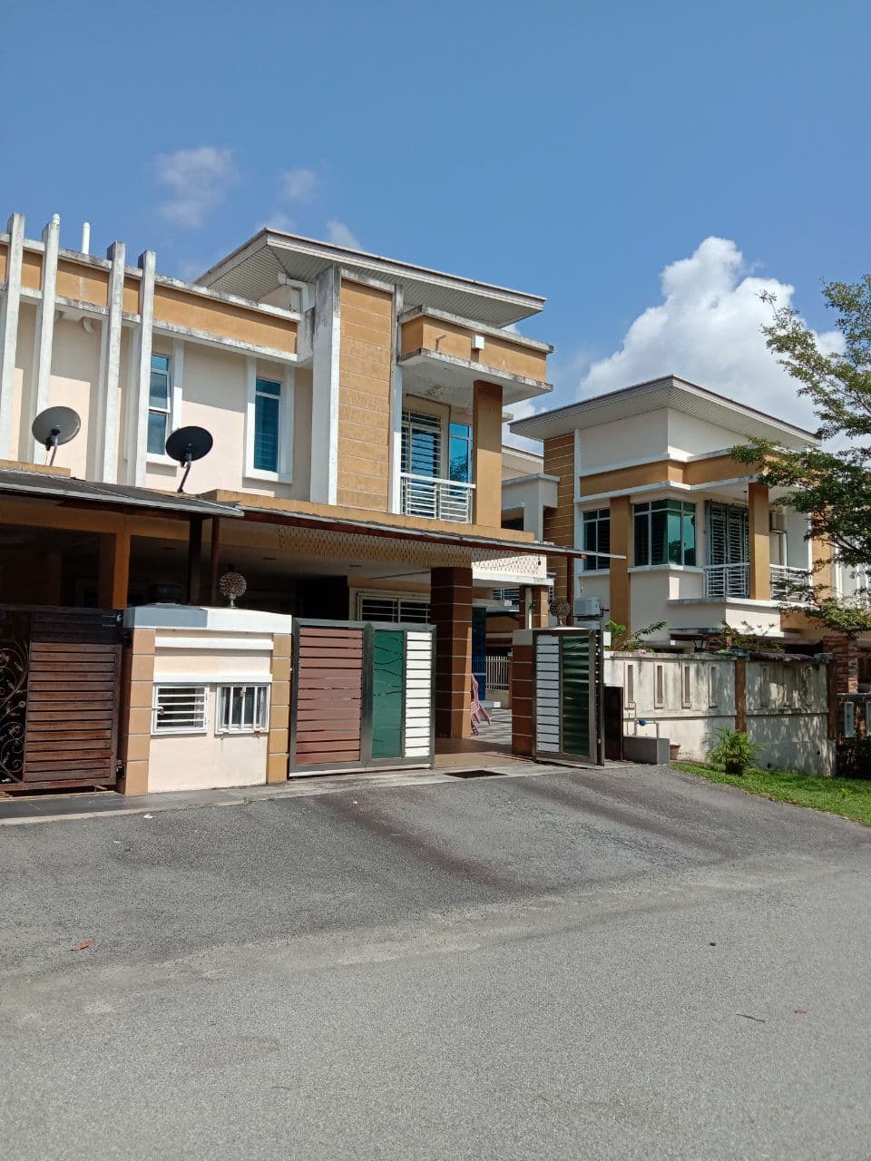 2 Storey Semi-D Jalan Impian Makmur Saujana Impian