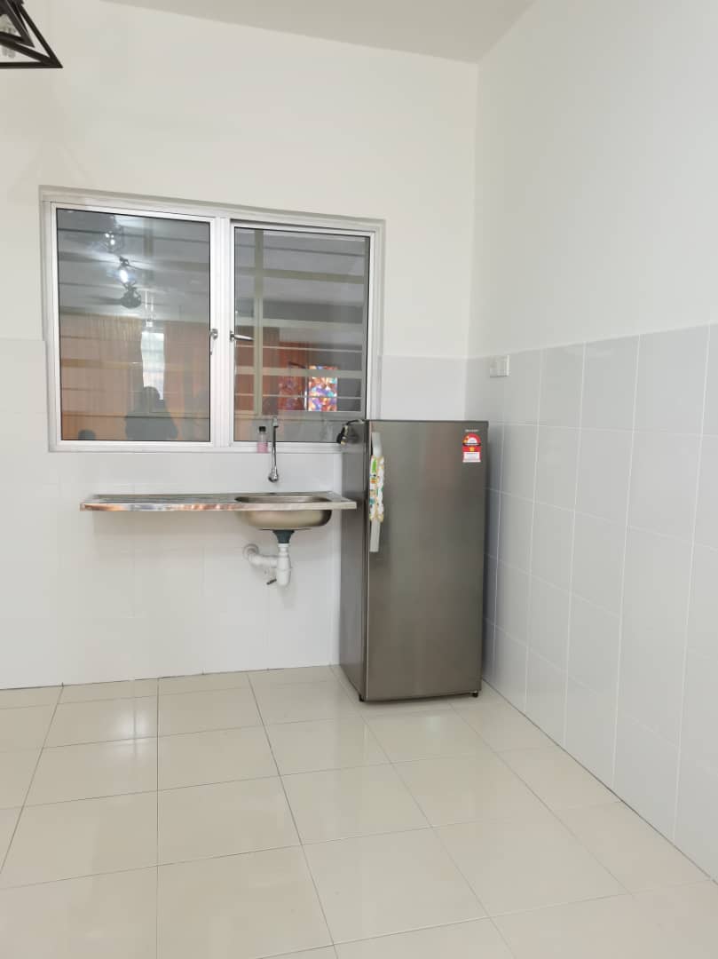 Partly Furnished Puncak Hijauan Apartment Bangi - photo 5