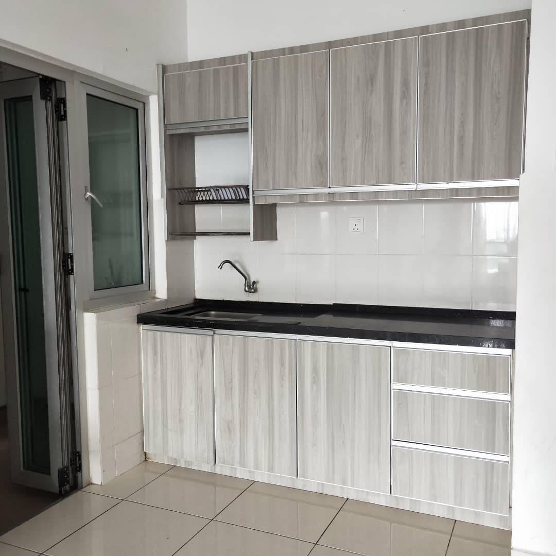 Partly Furnished Saville Kajang Apartment Near MRT - photo 2