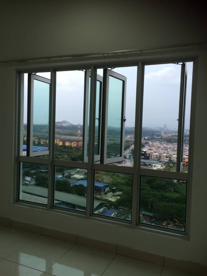 Partly Furnished Saville Kajang Apartment Near MRT - photo 6