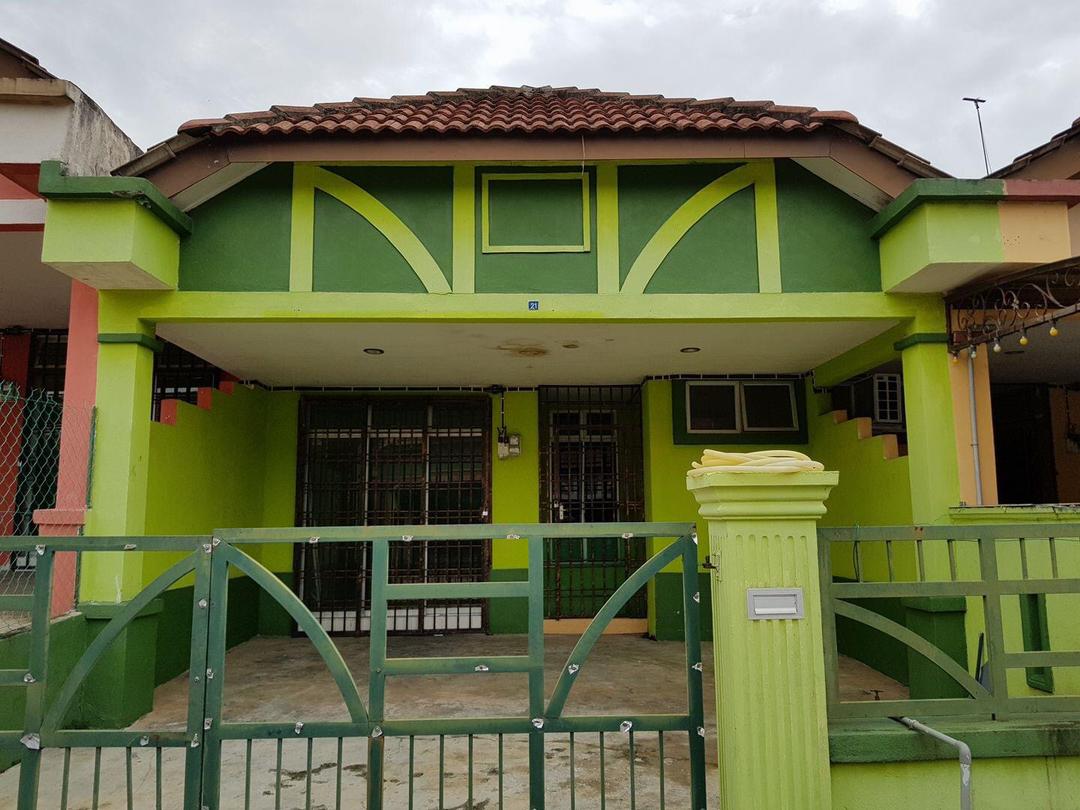 House For Sale at Bandar Penawar, Desaru
