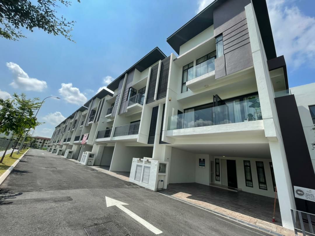 NEW LUXURY ECO LIVING AT CHERAS - photo 1