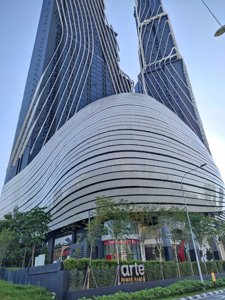 Arte at Mont Kiara KL Partially FURNISHED For Rent - photo 1