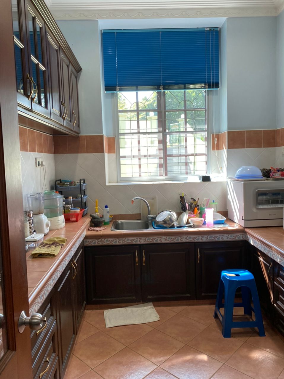 Double Storey Terrace Corner Lot Taman Melawati - photo 4