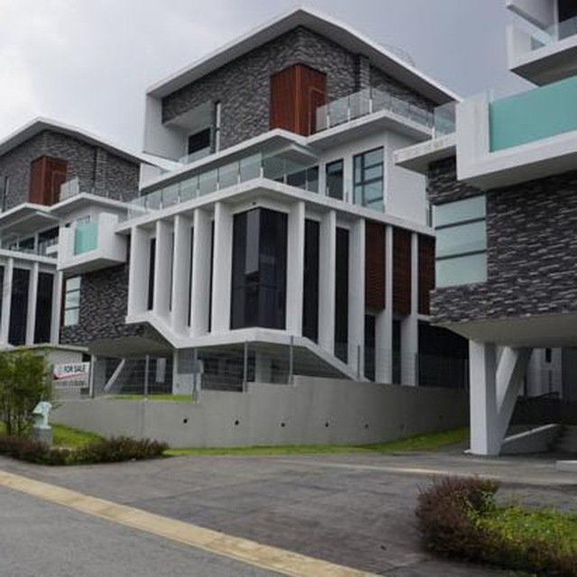 3 Storey Bungalow Hijauan Enklaf