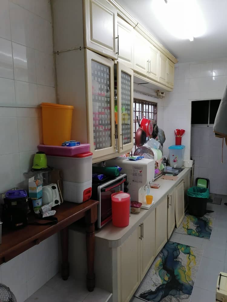 Single Storey Terrace House Bandar Tun Hussain Onn - photo 4