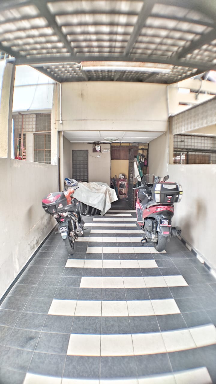 Double Storey Townhouse Taman Desa Segambut - photo 11