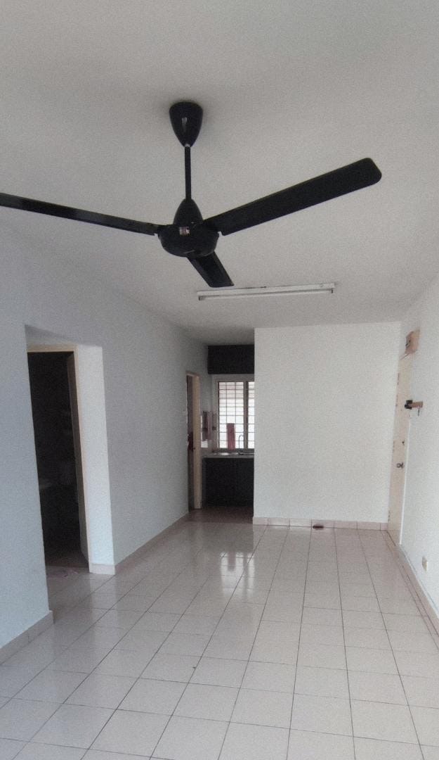Latan Biru Apartment Kota Damansara