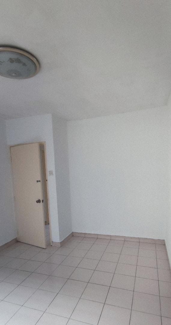 Latan Biru Apartment Kota Damansara - photo 6