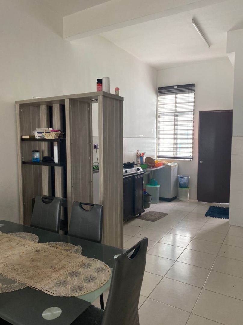 DOUBLE STOREY JALAN MERANTI BANDAR HILLPARK PUNCAK - photo 4