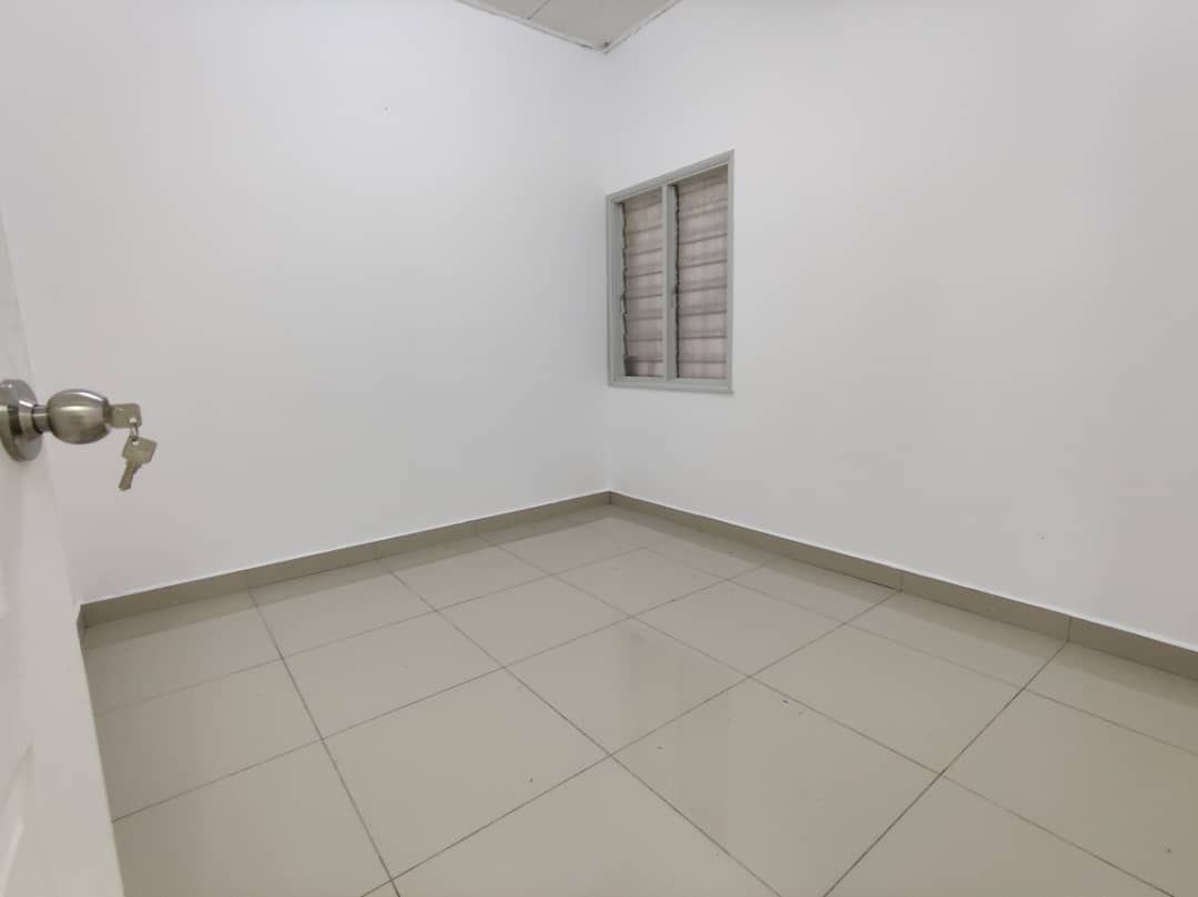 SINGLE STOREY TERRACE BANDAR TUN HUSSIEN ONN - photo 3
