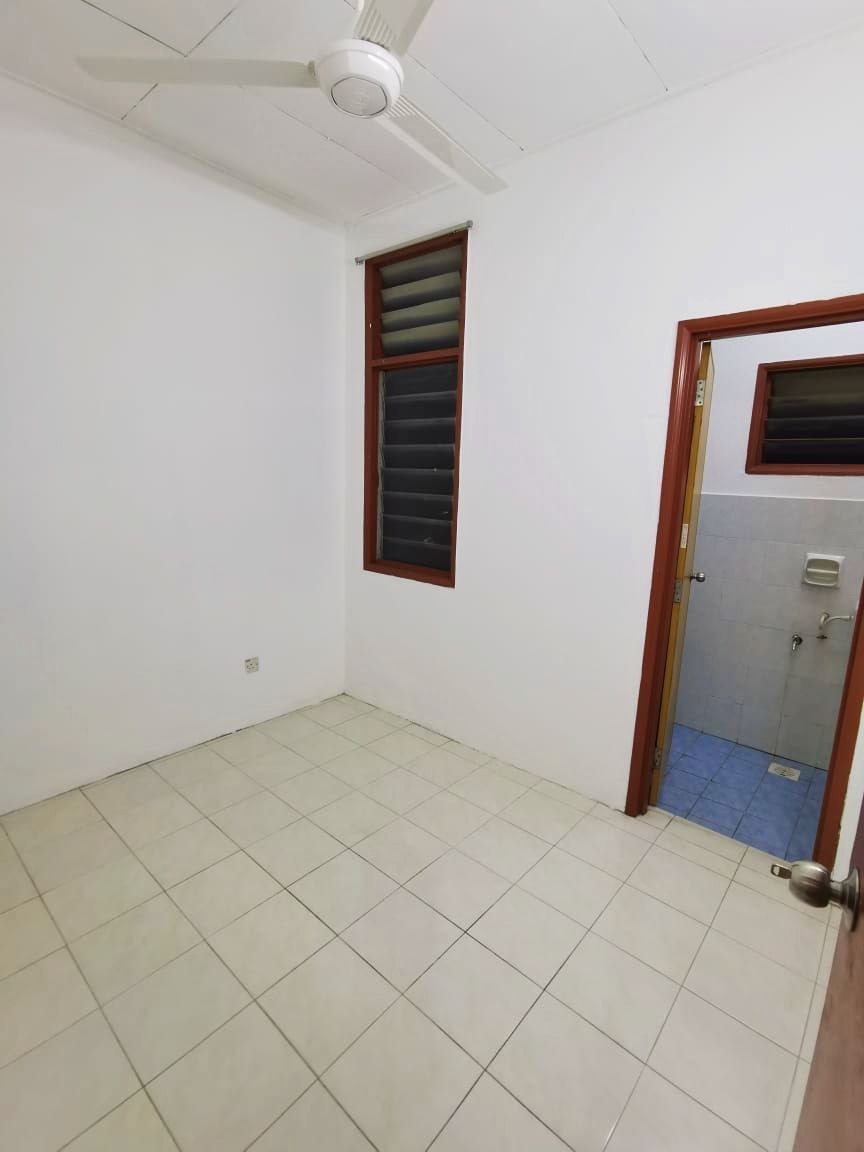 End Lot Terrace Bandar Saujana Putra SP6 - photo 6