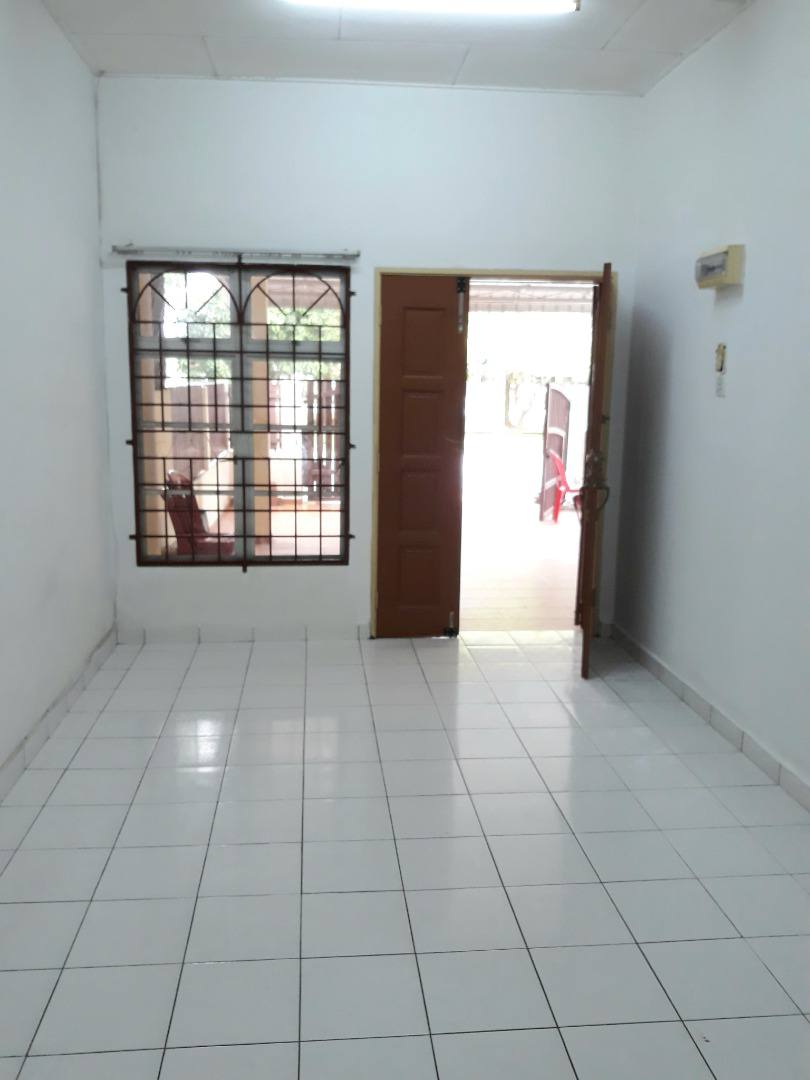 Single Storey Intermediate Taman Pelangi Semenyih