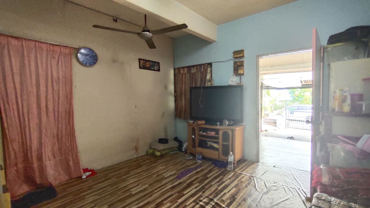 Double Storey Taman Usaha Jaya Kepong - photo 2