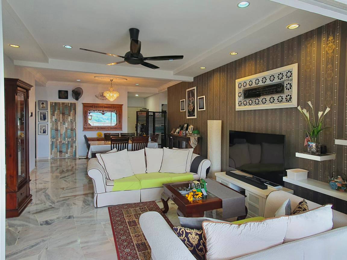 Villaria Condominium Jalan Bukit Antarabangsa - photo 1