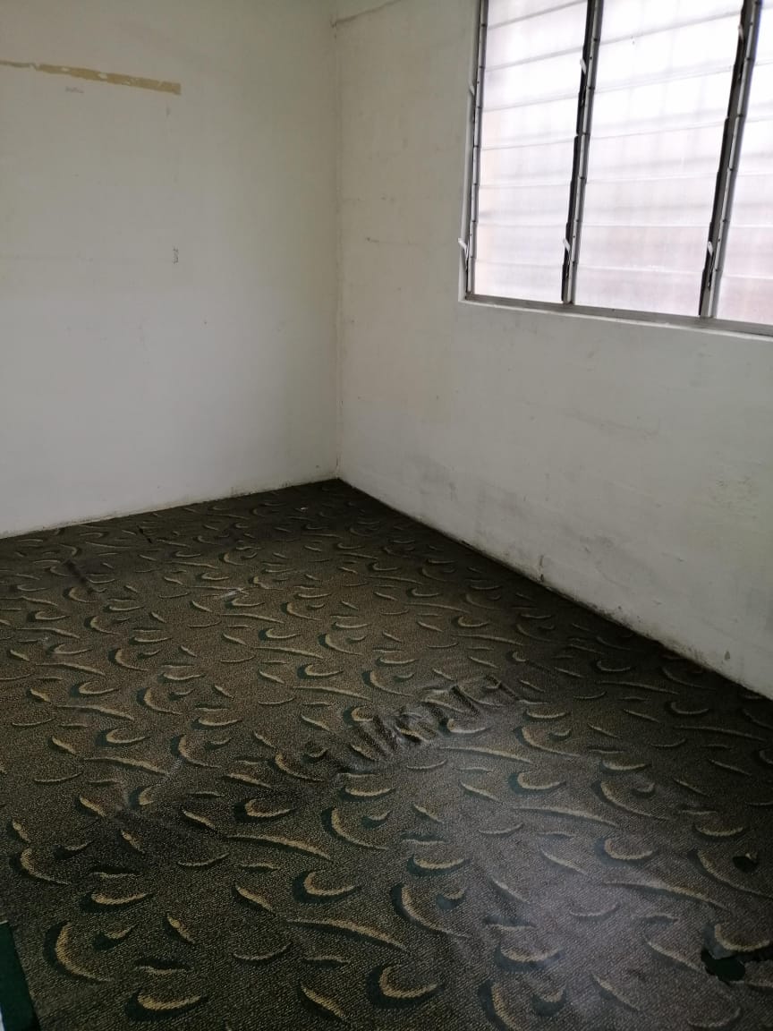 Taman Ampang Mewah Flat - photo 3