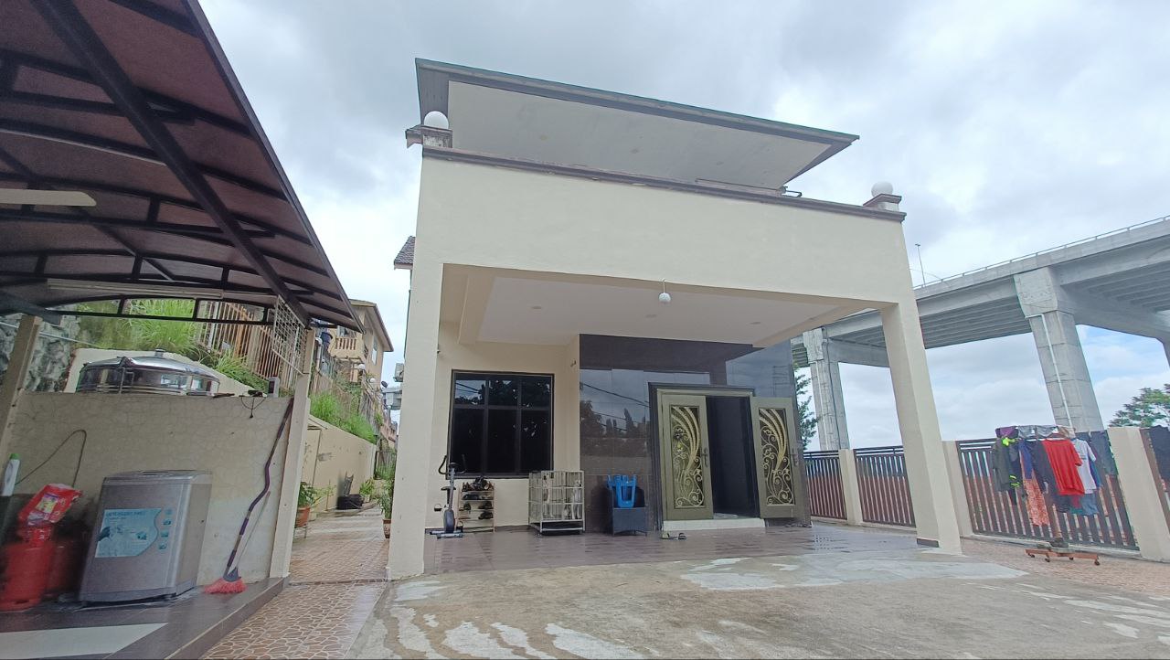 Tasik Permai Ampang Bungalow Kampung - photo 1