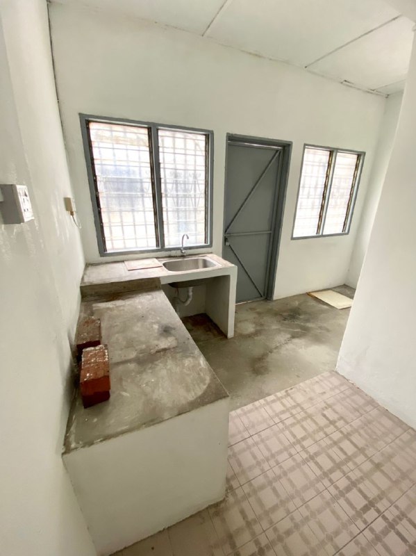 Taman Putra ampang 3 Storey Terrace End Lot - photo 3