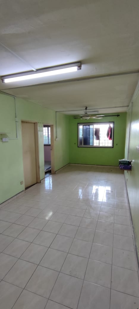 Blok B Pangsapuri Sri Penara Bandar Sri Permaisuri - photo 2