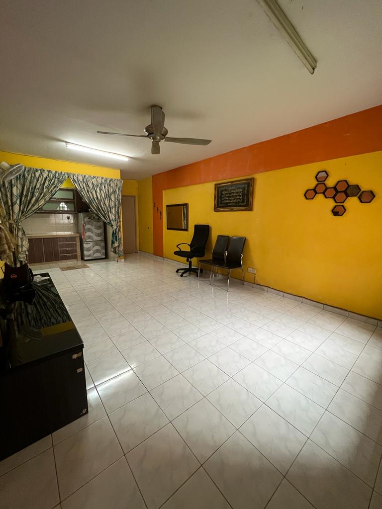 Apartment Subang Suria Shah Alam Seksyen U5 - photo 2