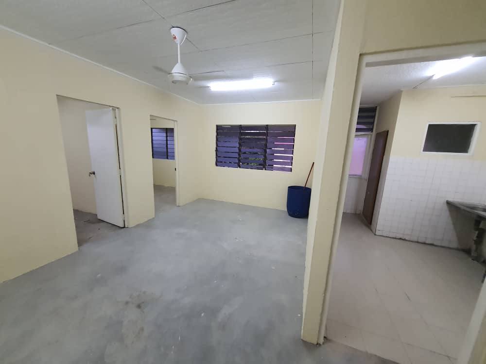Flat PKNS seksyen 24 Shah Alam Block 46 - photo 7