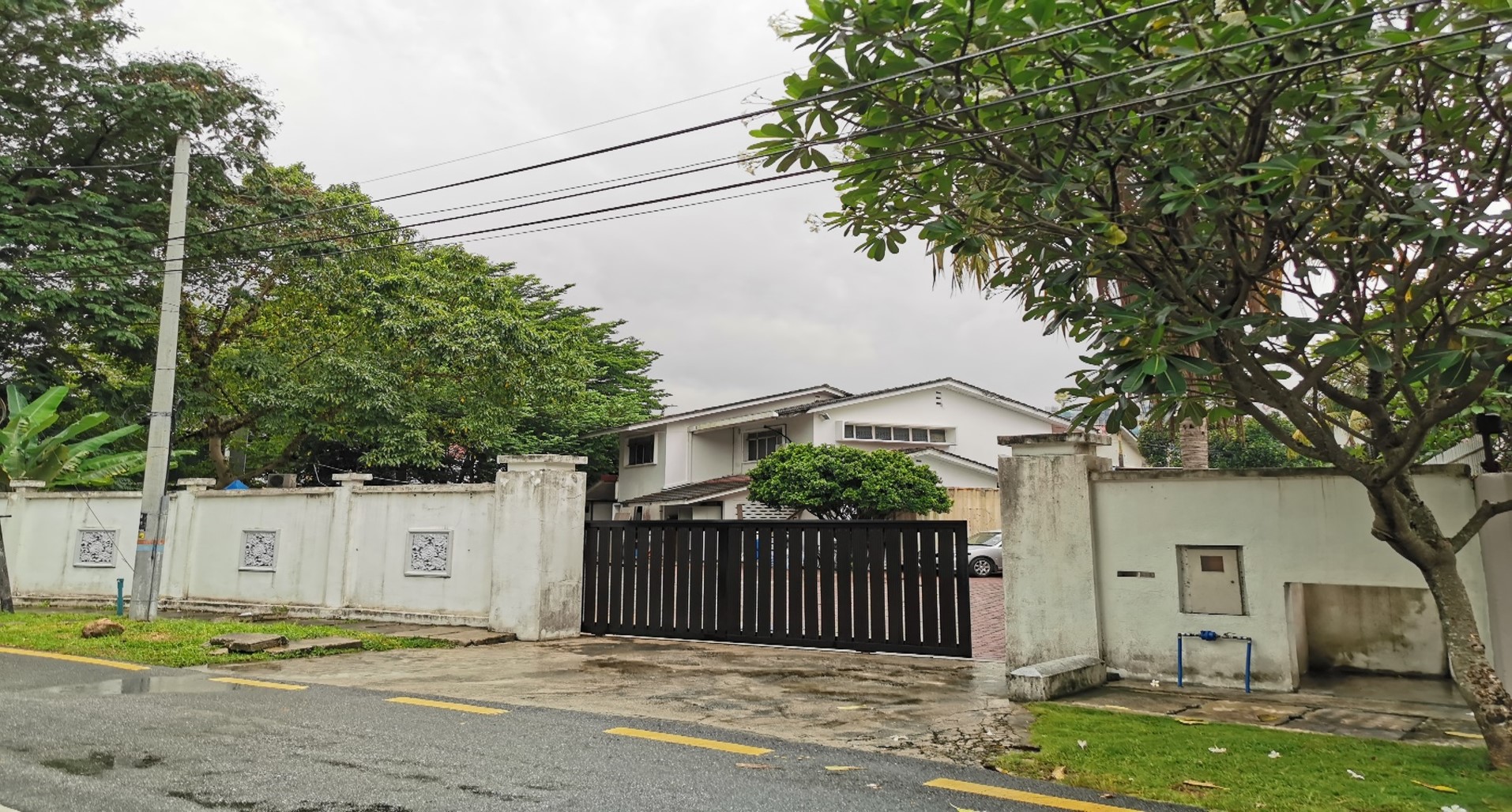 Bungalow Land for Sale